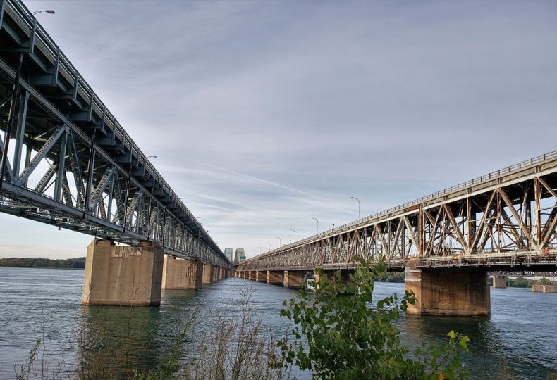 Voir le projet Maintien des structures du pont Honoré-Mercier
