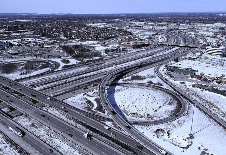 Voir le projet Nouvelle bretelle aérienne pour sécuriser l’échangeur des autoroutes 440 et 15