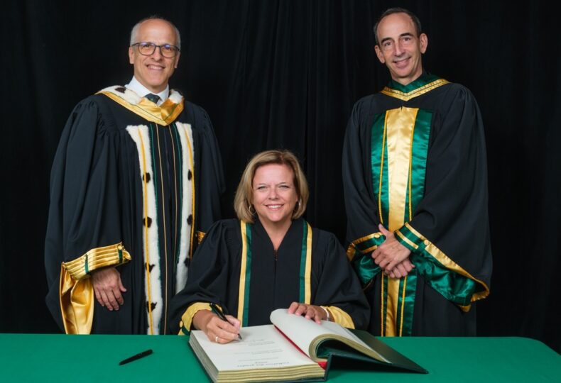 Hélène Brisebois, présidente de SDK, nommée Docteure d’honneur de l’Université de Sherbrooke