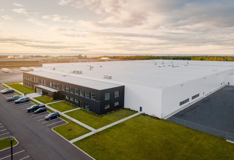 Stantec complète l’ingénierie de la première usine de céramique carboneutre au monde de Duravit, établie au Québec